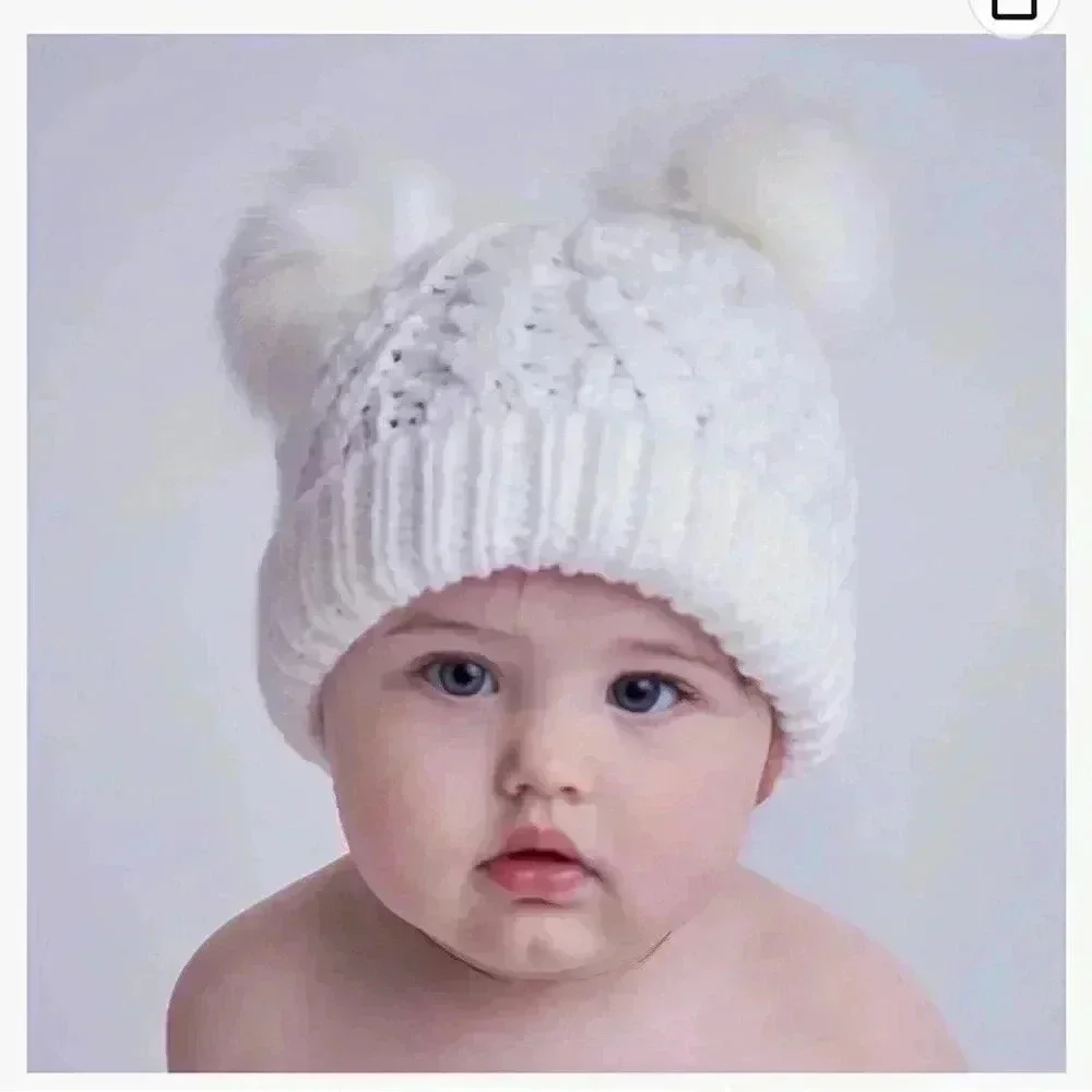 UGG double Pom pom beanie hat for baby/toddler - Picture 4 of 5